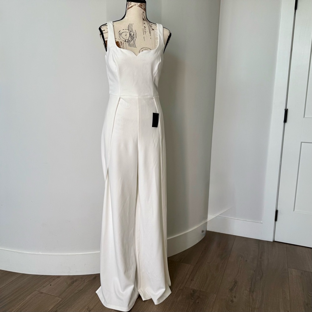 BRAND NEW* Lulu's Classic White Jumpsuit